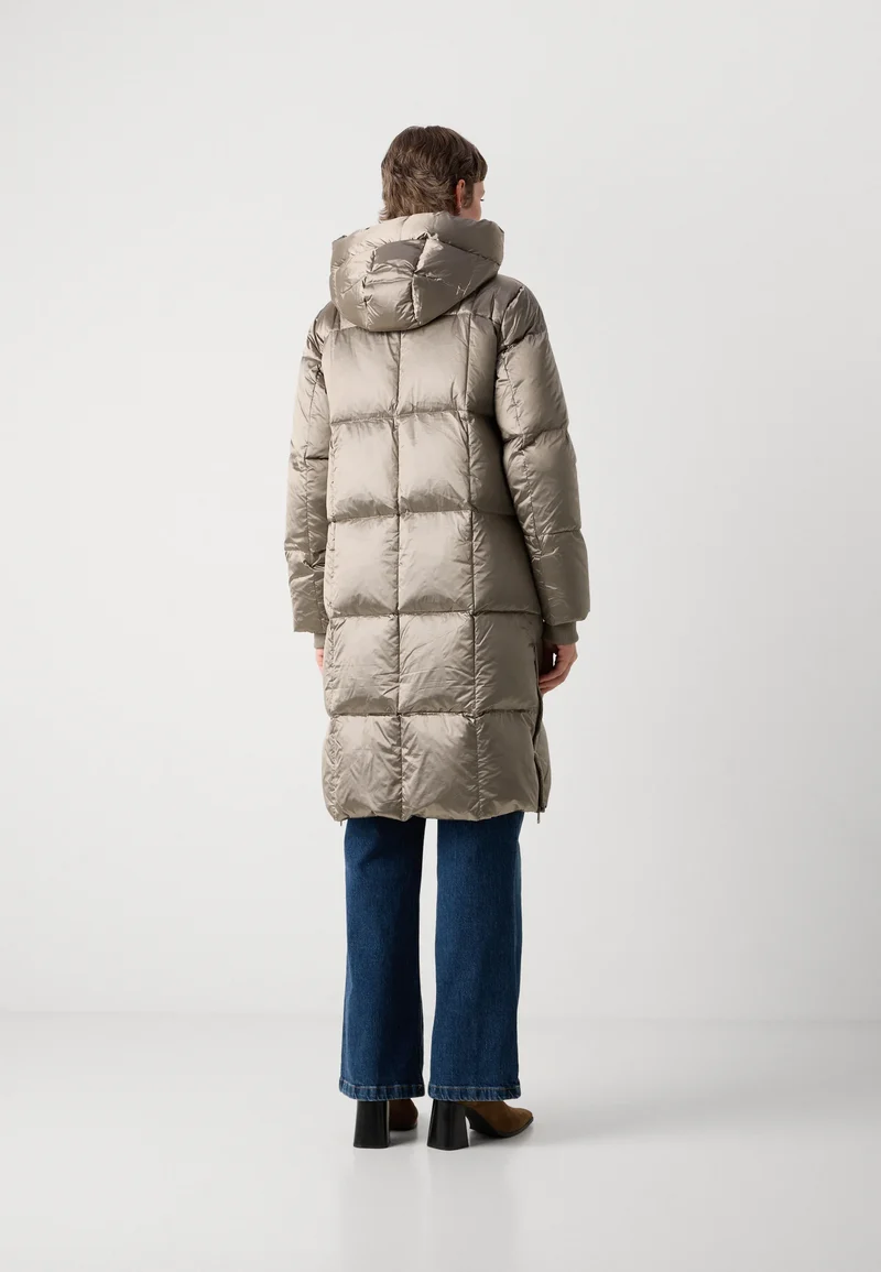 Manteau long en duvet fini métallique Nova