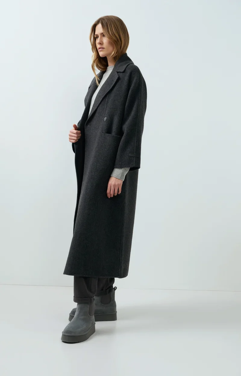 Manteau très long à coupe ample