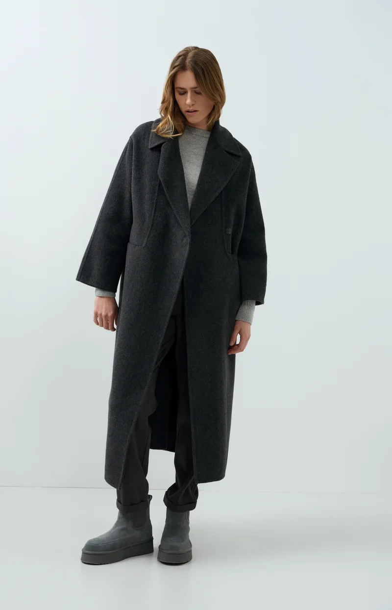 Manteau très long à coupe ample