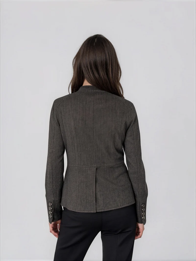 Veste cintrée à col montant Eugénie
