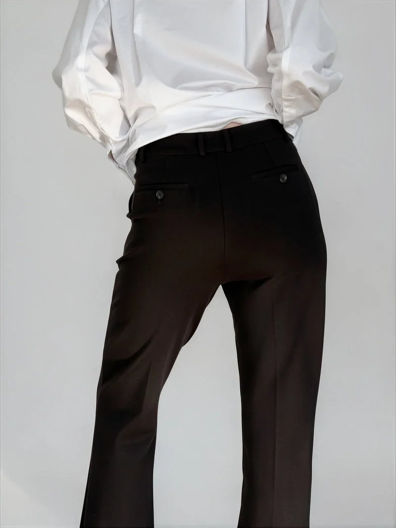 Pantalon taille haute à jambe évasée Suzie
