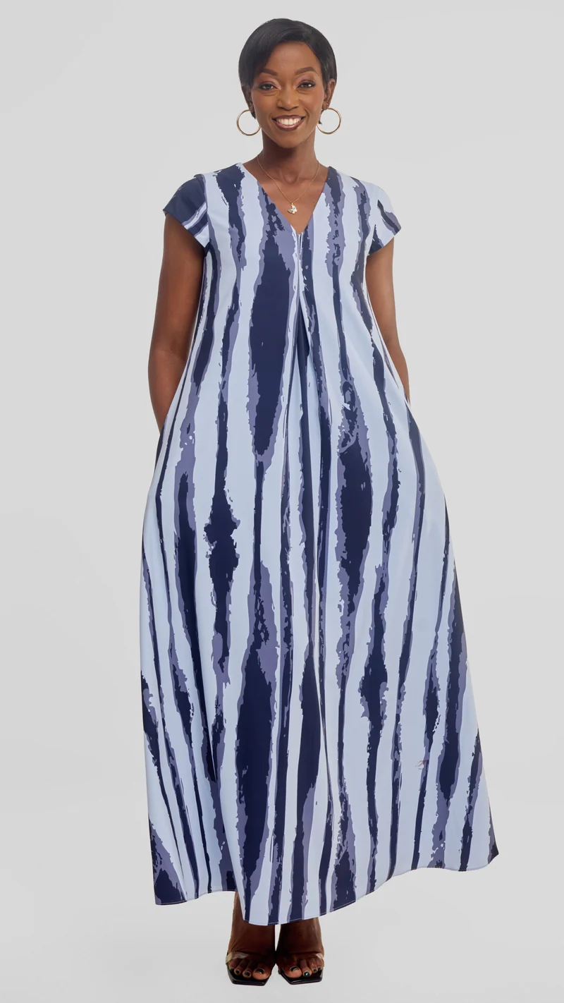 Vivo Kani Cap Sleeve Maxi Dress in Textured Crepe - Light Blue / Dark Navy Tamasha Print
