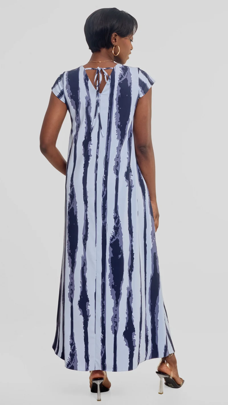 Vivo Kani Cap Sleeve Maxi Dress in Textured Crepe - Light Blue / Dark Navy Tamasha Print
