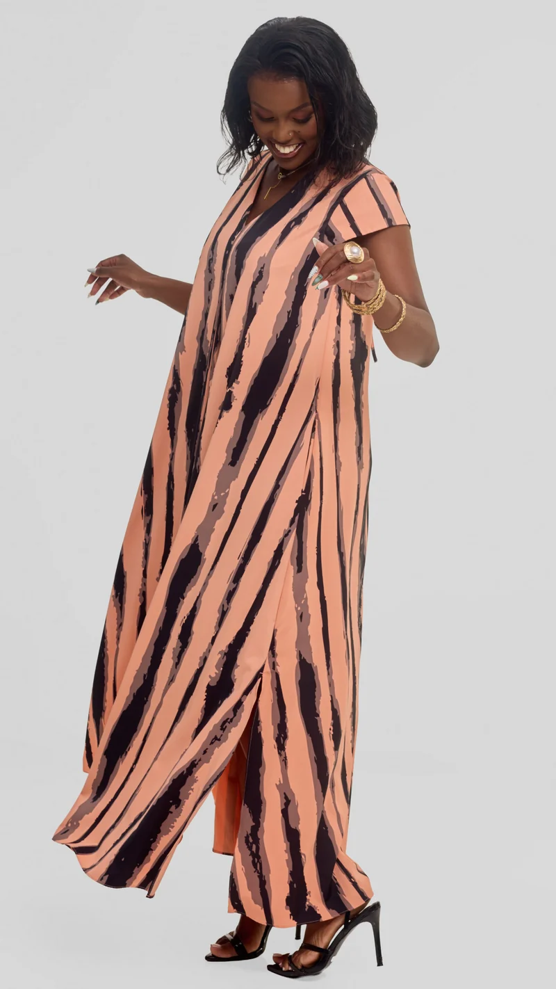 Vivo Kani Cap Sleeve Maxi Dress in Textured Crepe - Peach / Black Tamasha Print