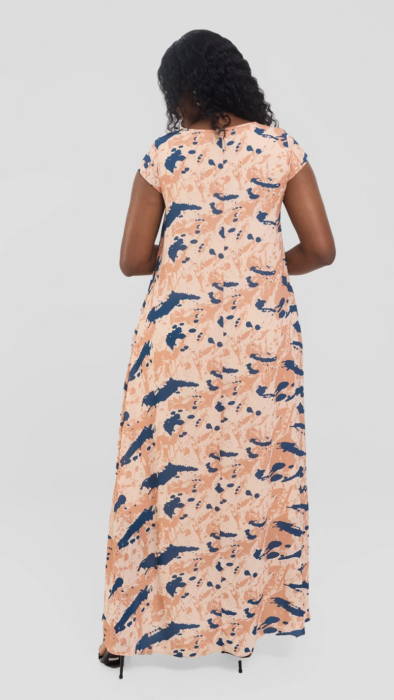 Vivo Sierra Maxi Dress in Chiffon - Light Peach / Peach Essia Print