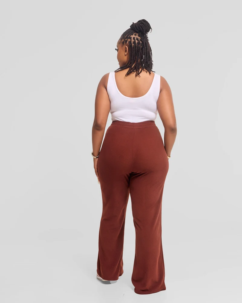Vivo Selah Straight Pants in Rib Sweater - Dark Rust