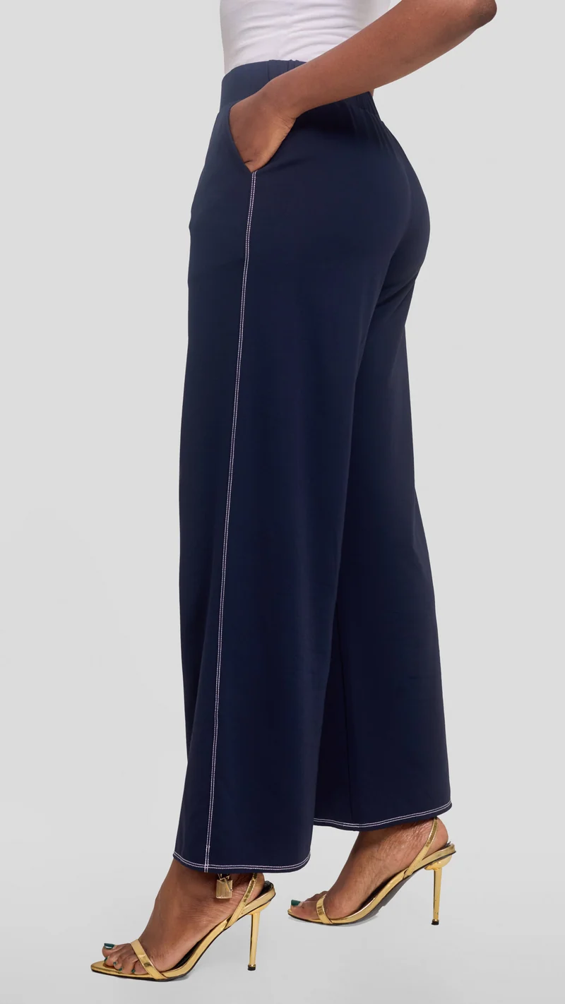 Vivo Contrast Stitch Straight Pants in Ponte - Navy Blue