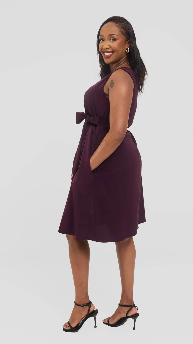 Vivo Basic Sleeveless Tent Dress in Crepe - Mulberry