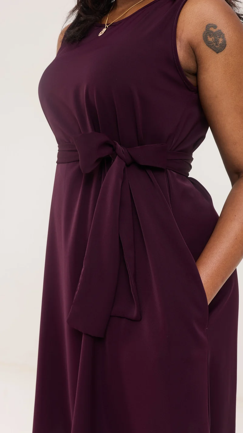 Vivo Basic Sleeveless Tent Dress in Crepe - Mulberry