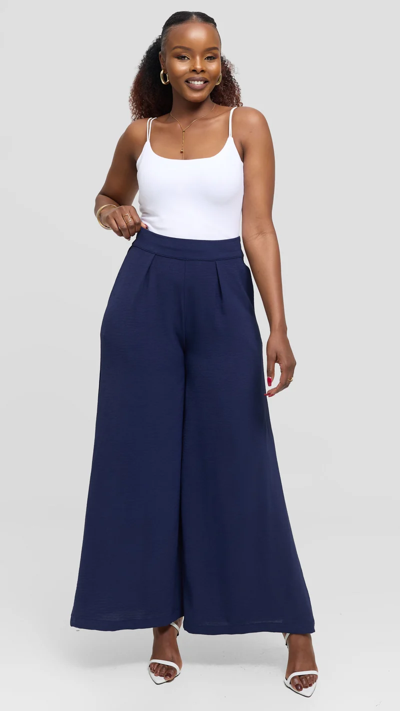 Vivo Wide Leg Pants in Textured Crepe - Navy