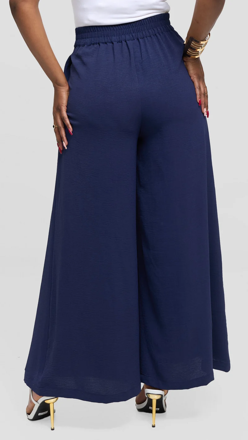 Vivo Wide Leg Pants in Textured Crepe - Navy