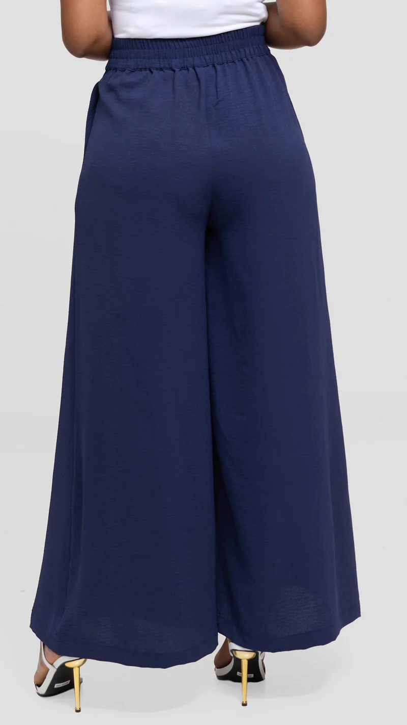 Vivo Wide Leg Pants in Textured Crepe - Navy