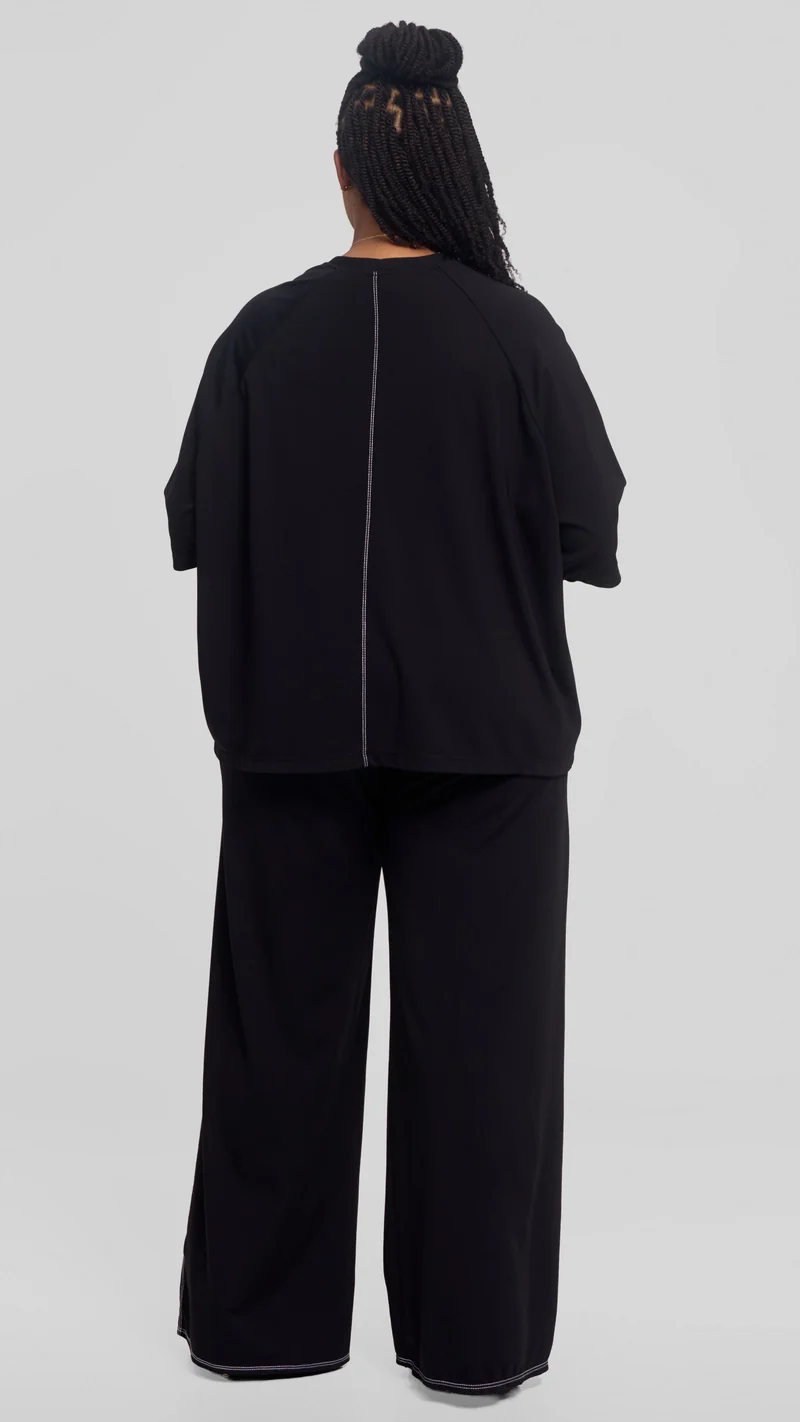 Vivo Contrast Stitch Raglan Sleeve Top in Ponte - Black