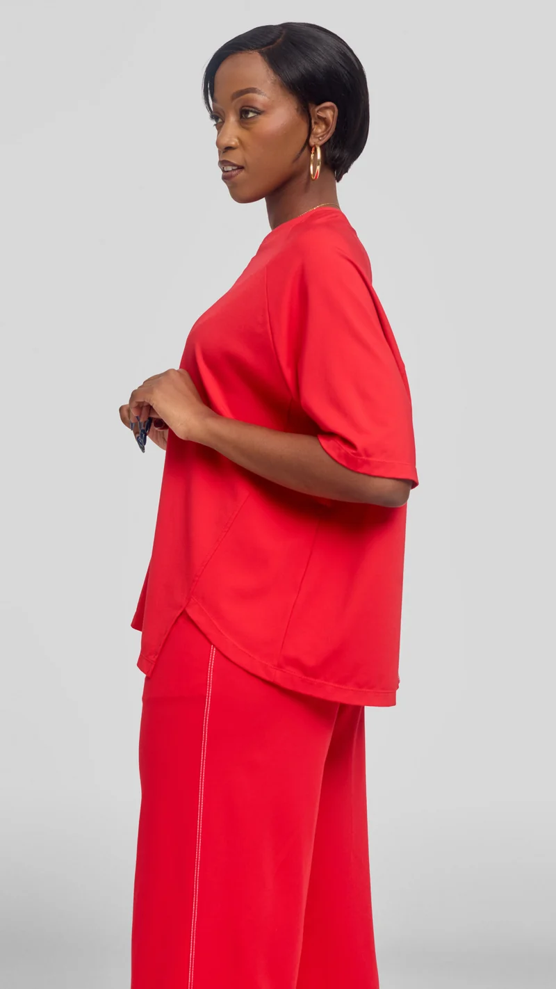 Vivo Contrast Stitch Raglan Sleeve Top in Ponte - Red