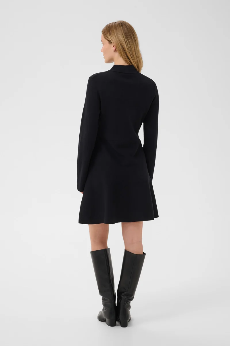 Robe évasée à col roulé Chanise
