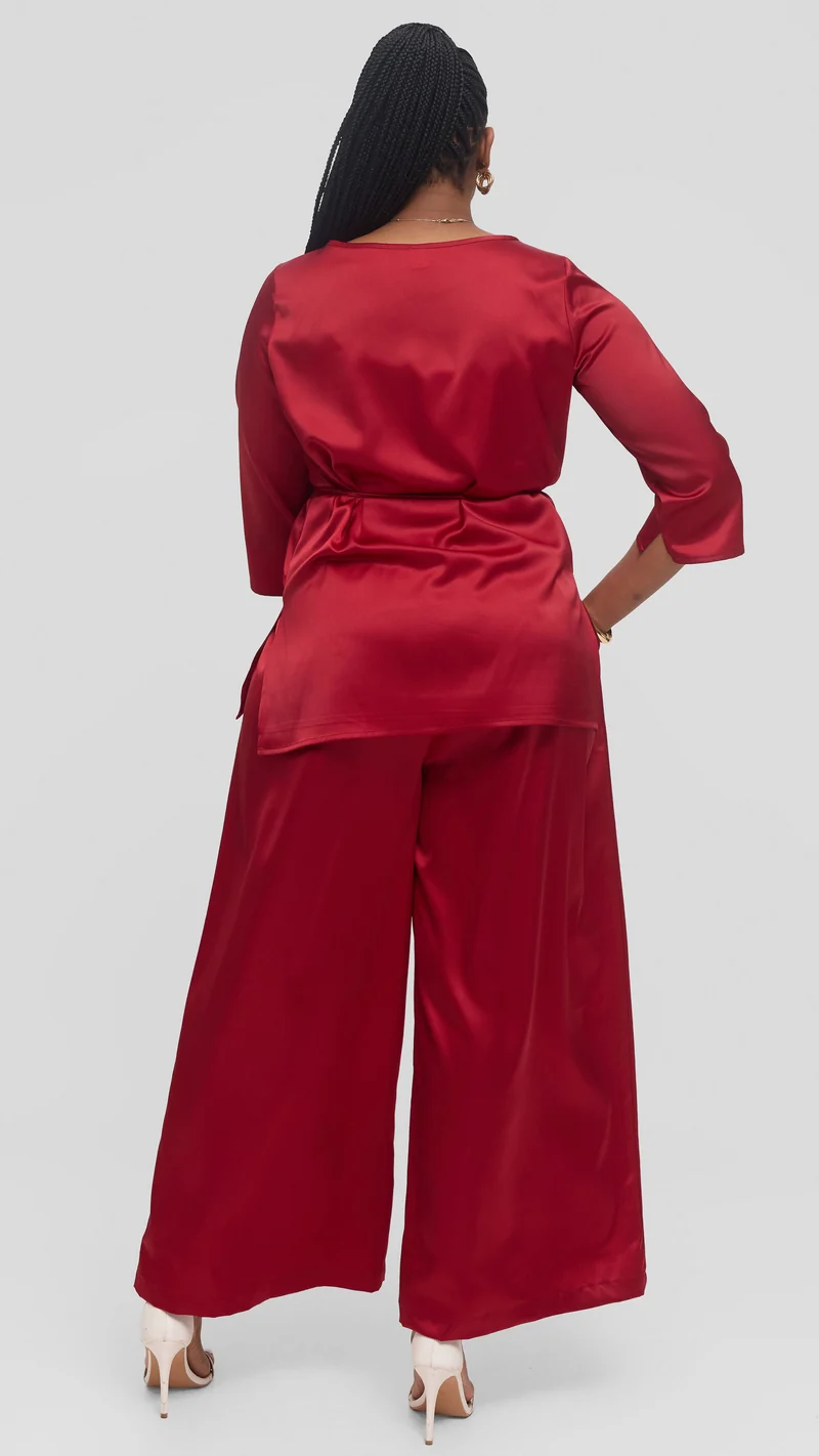 Vivo Gathered Waist Pants in Satin - Dark Red