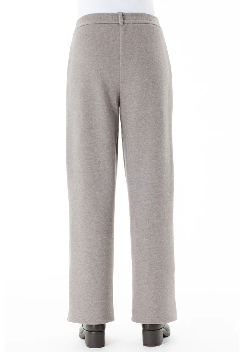 Straight-Hose aus recyceltem Polyester und Bio-Baumwolle