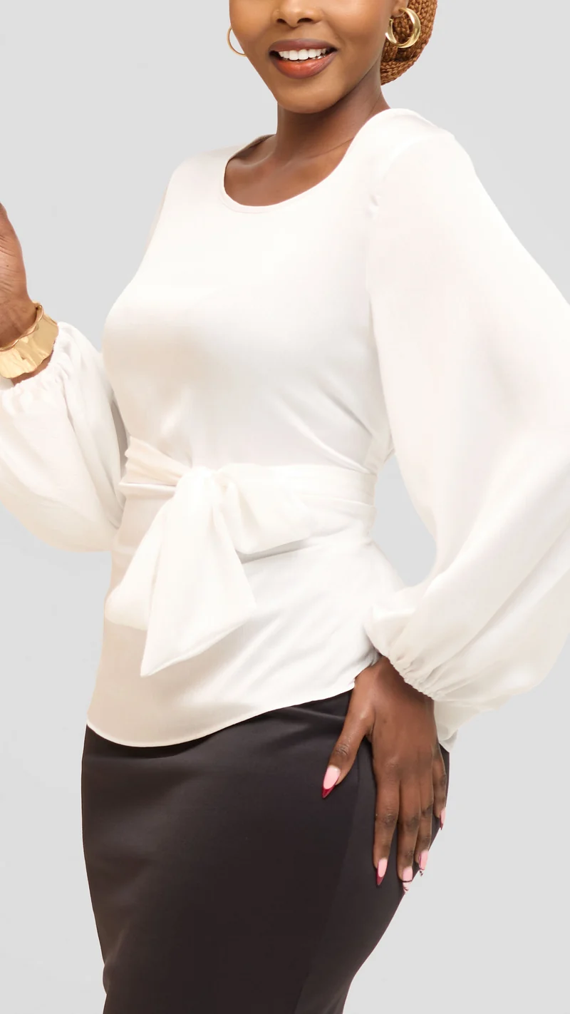 Vivo Izzy Bishop Sleeve Top in Textured Satin - Off White