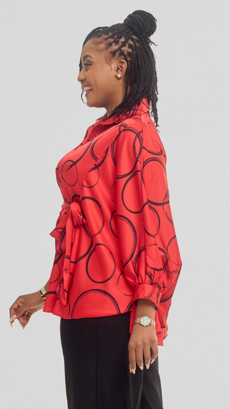Vivo Loose Shirt in Satin - Red / Black Amani Print