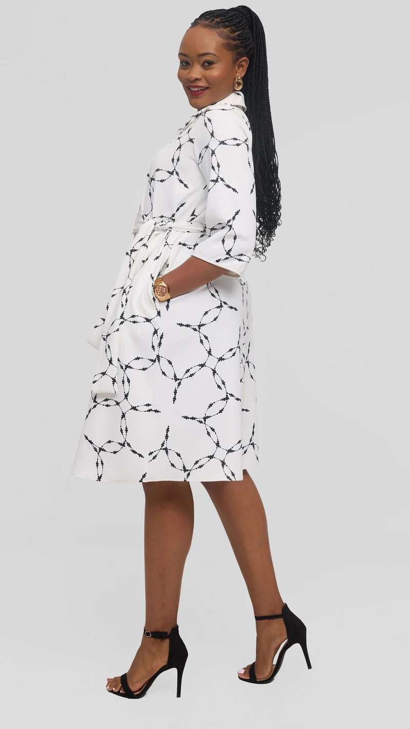 Vivo Zuri 3/4 Sleeve Knee Length Dress in Crepe - White / Black Shina Print