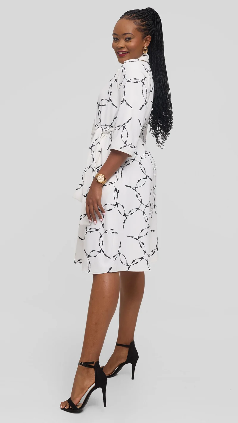 Vivo Zuri 3/4 Sleeve Knee Length Dress in Crepe - White / Black Shina Print
