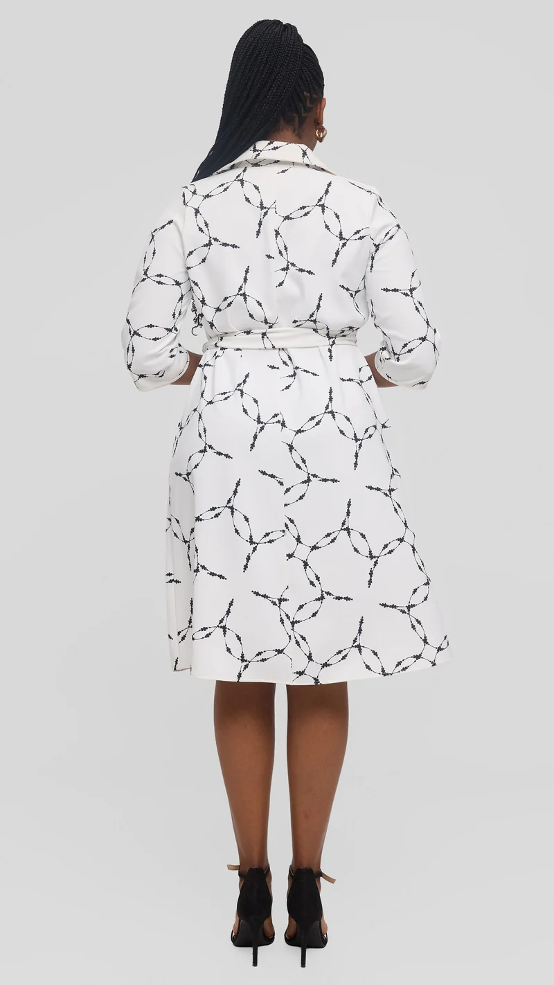Vivo Zuri 3/4 Sleeve Knee Length Dress in Crepe - White / Black Shina Print