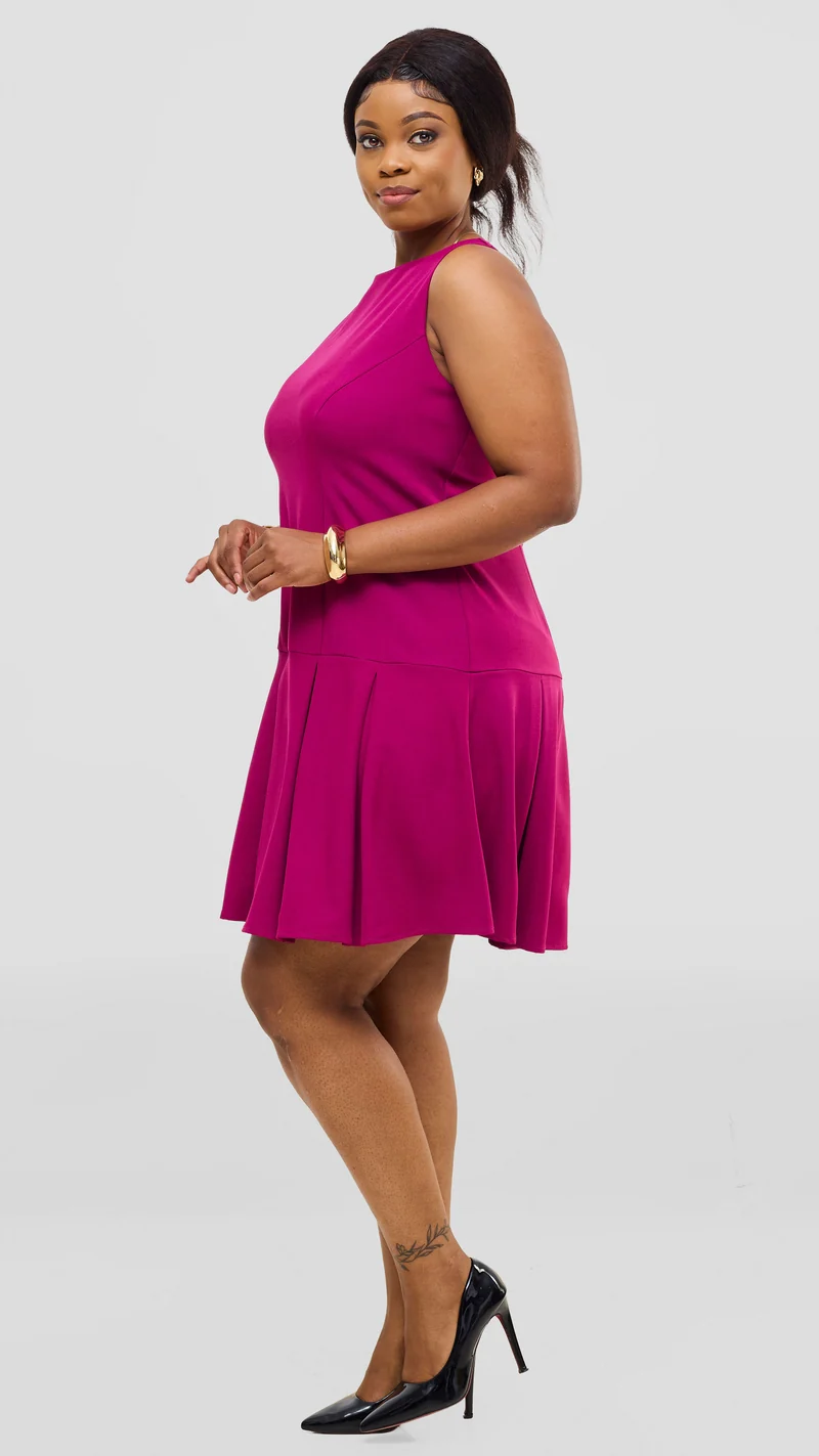 Vivo Niari Pleated Dress In Crepe - Dark Pink