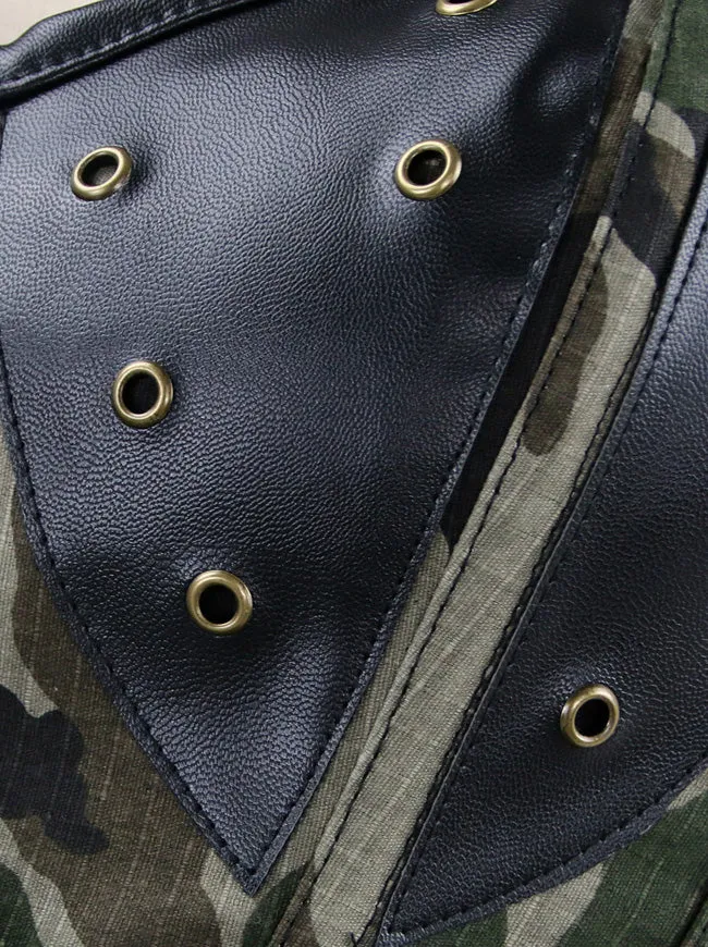 Korsett aus Stahlbeinen im Steampunk-Gothic-Vintage-Camouflage-Stil mit Jacke und Gürtel