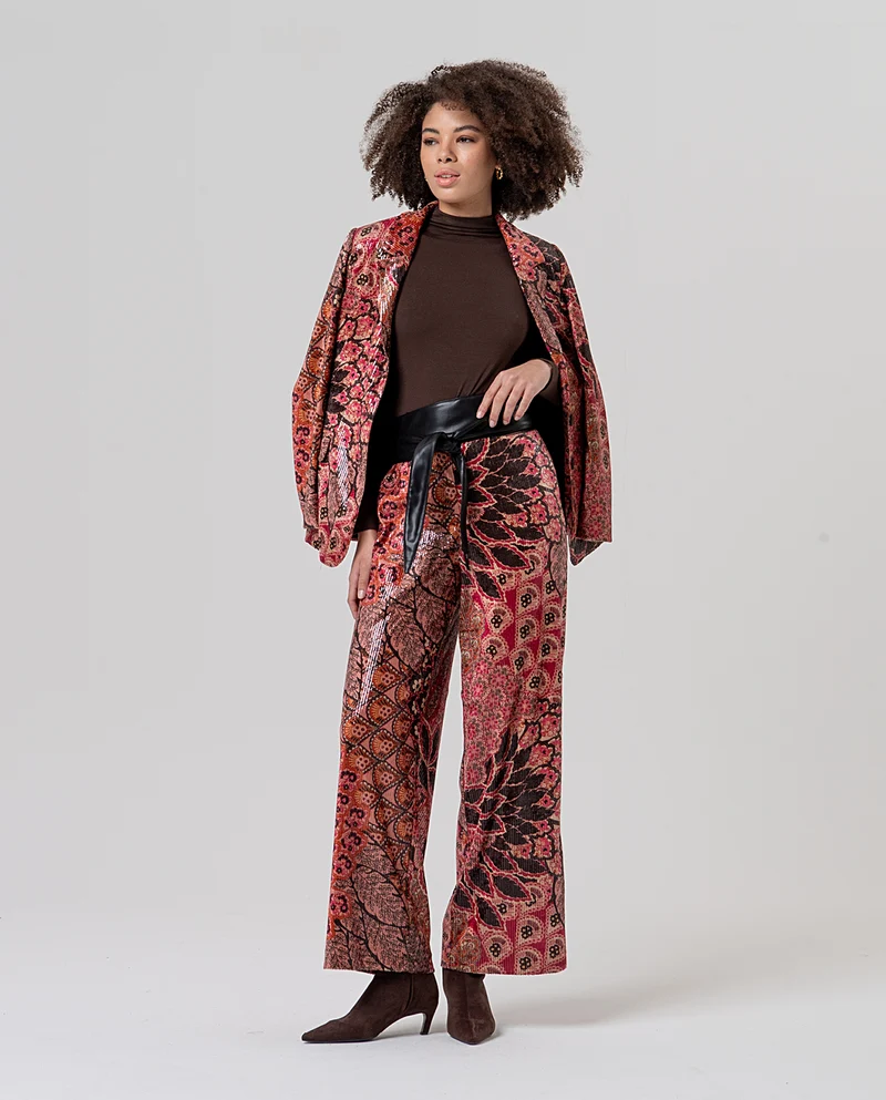 Veston à paillettes et imprimé floral