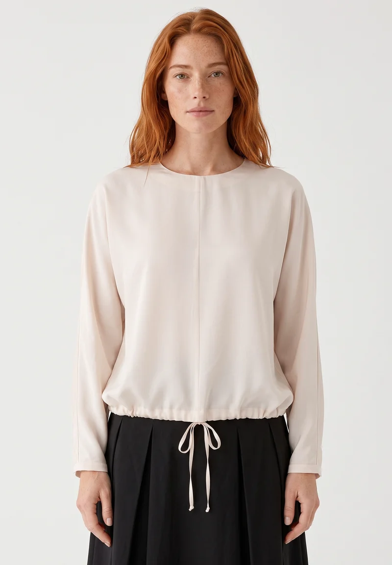 Bluse aus Viskose im Satin-Gewebe