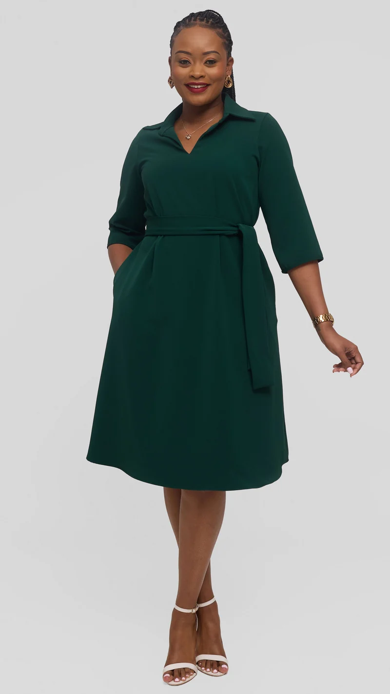 Vivo Zuri 3/4 Sleeve Knee Length Dress in Crepe - Dark Green
