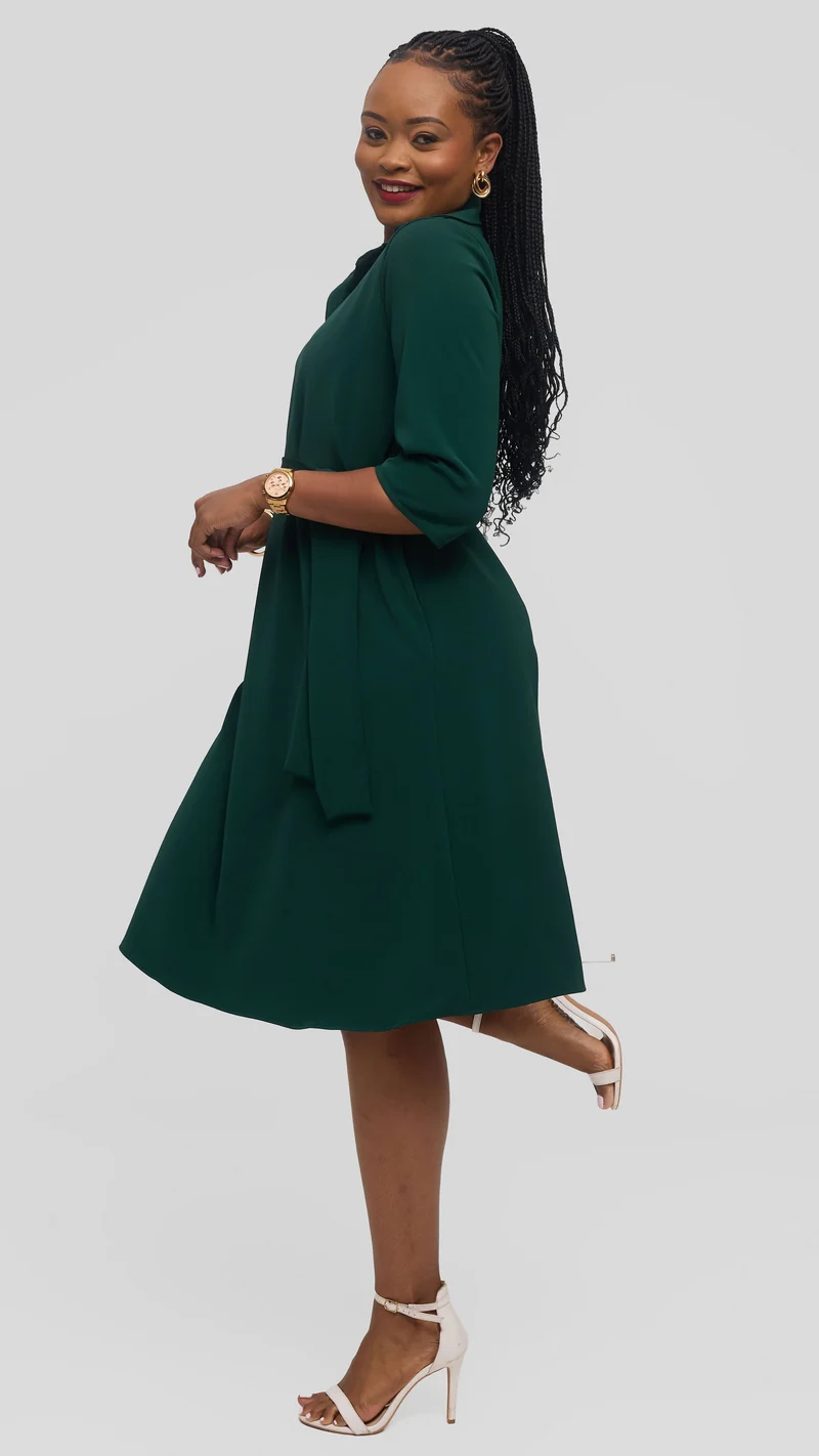Vivo Zuri 3/4 Sleeve Knee Length Dress in Crepe - Dark Green