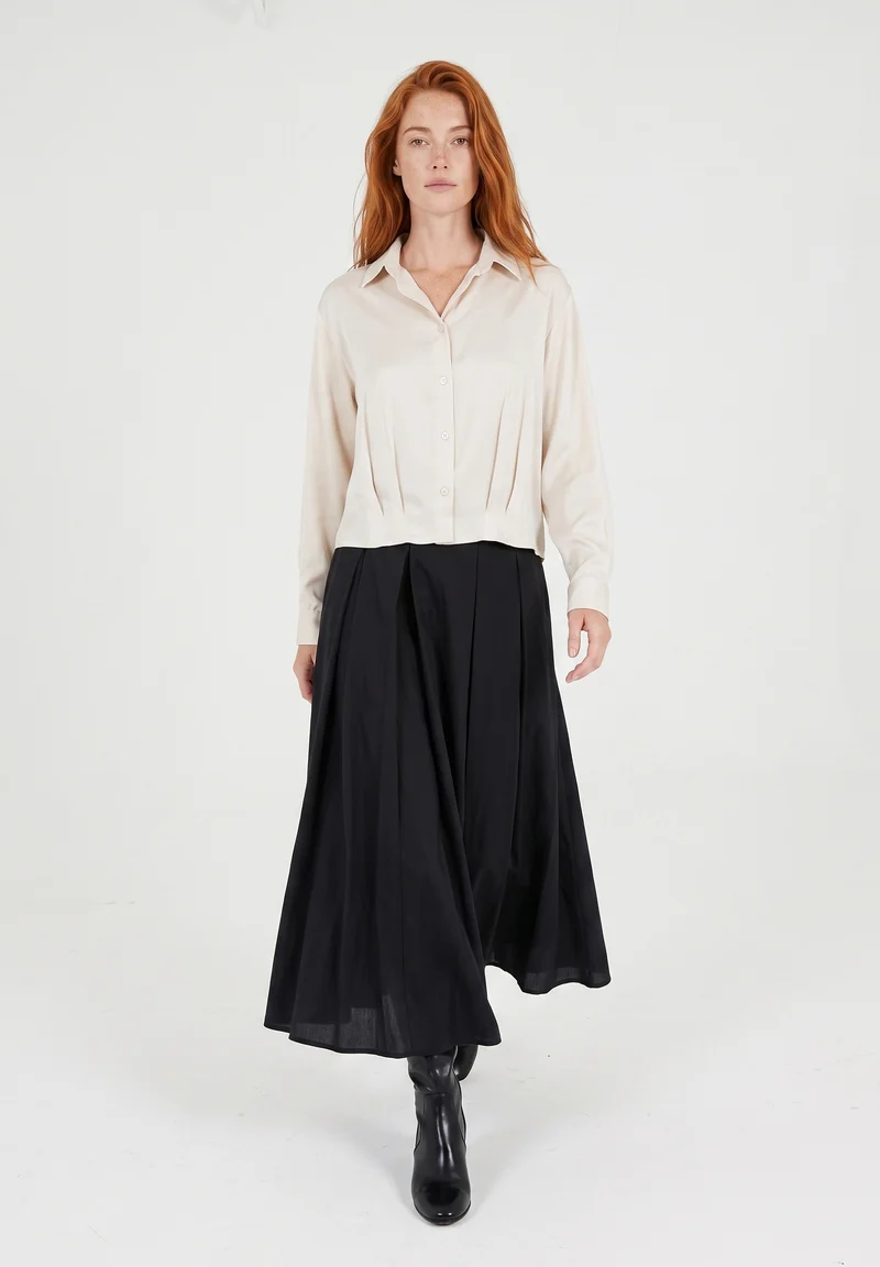 Hemdbluse aus Viskose im Satin-Gewebe