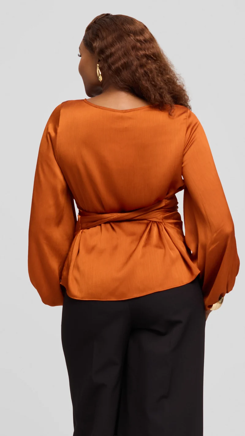 Vivo Izzy Bishop Sleeve Top in Textured Satin - Rust