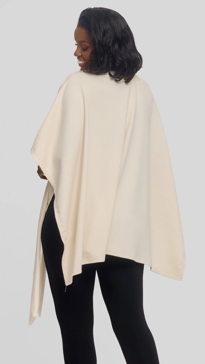Vivo Cape Poncho in Stretch Rib - Off White