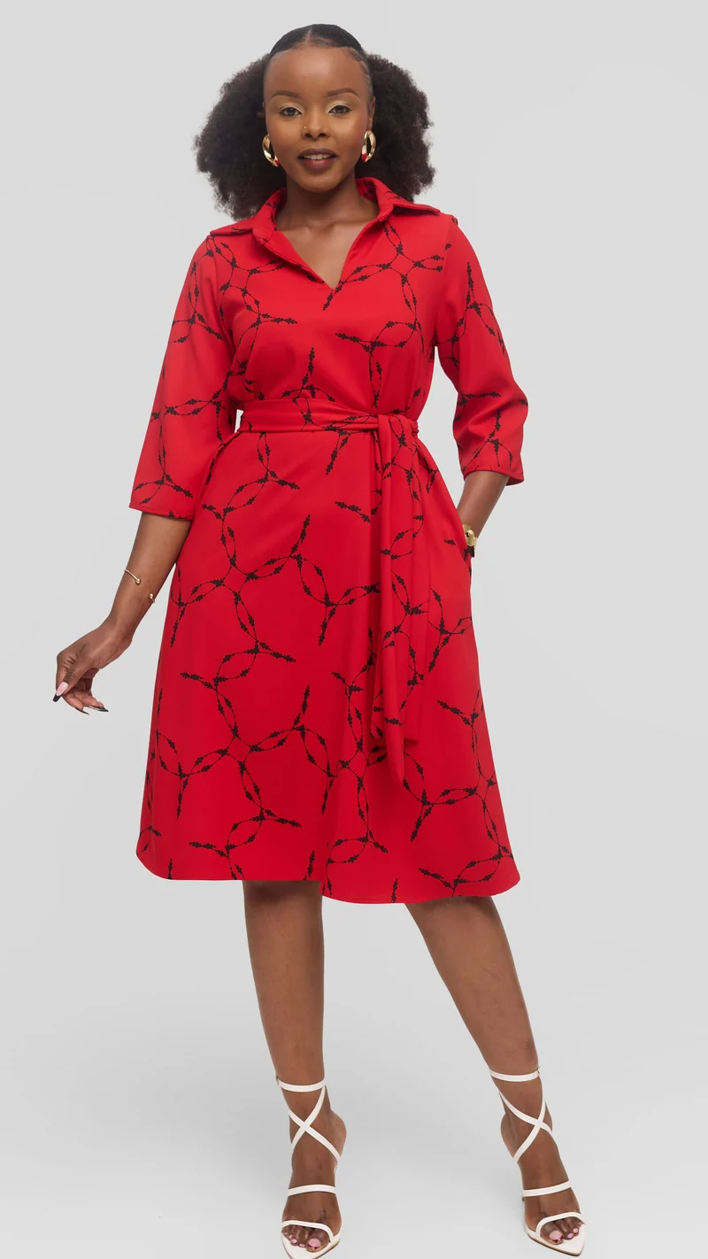 Vivo Zuri 3/4 Sleeve Knee Length Dress in Crepe - Red / Black Shina Print