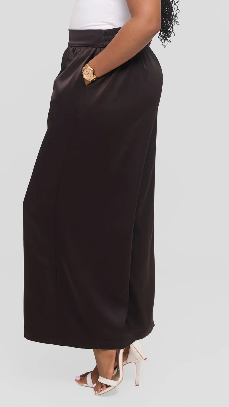 Vivo Gathered Waist Pants in Satin - Dark Brown