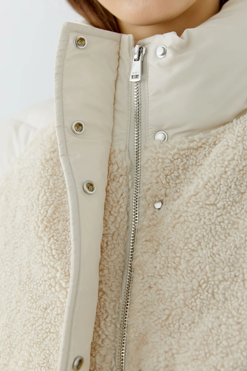 Manteau matelassé à col montant