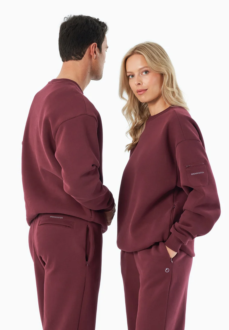 SAYLORR | Essentials Travel Unisex Sweatshirt aus Bio-Baumwolle und recyceltem Polyester