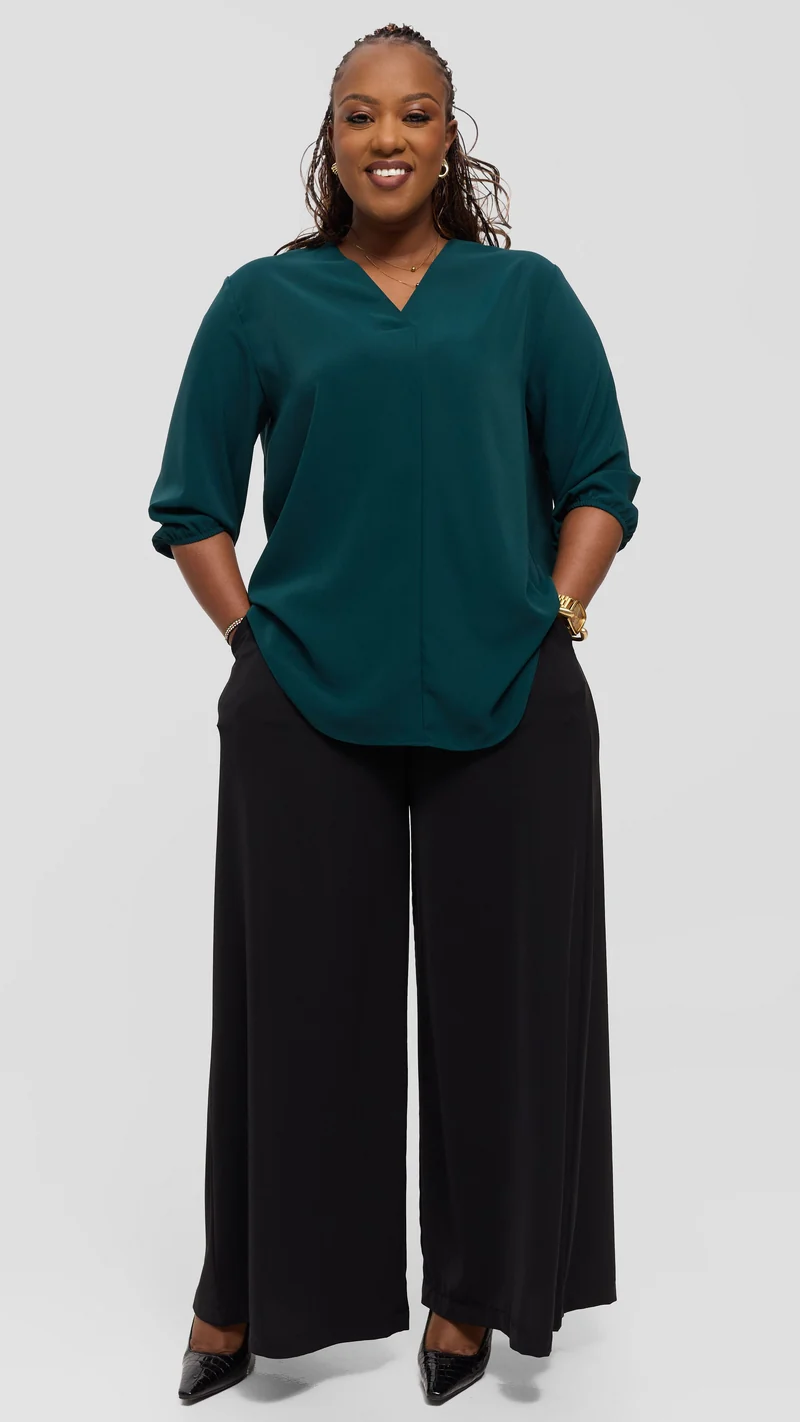 Vivo Dua 3/4 Sleeved V Neck Shirt in Crepe - Dark Green