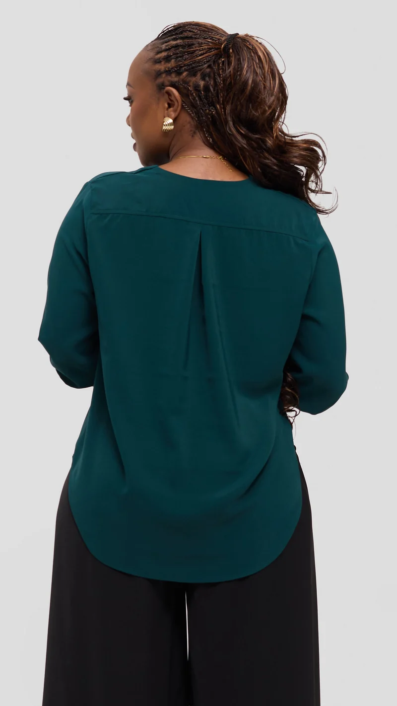 Vivo Dua 3/4 Sleeved V Neck Shirt in Crepe - Dark Green