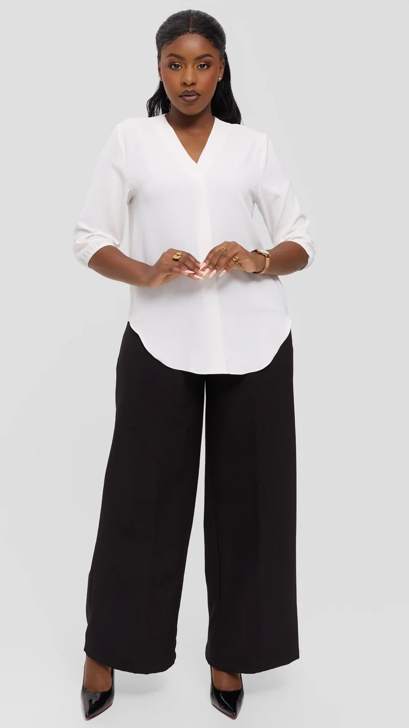 Vivo Dua 3/4 Sleeved V Neck Shirt in Crepe - Off White