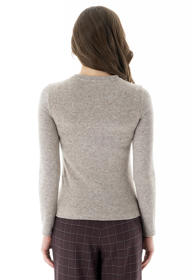 Slim-Fit-Longsleeve aus Bio-Baumwolle und recyceltem Polyester