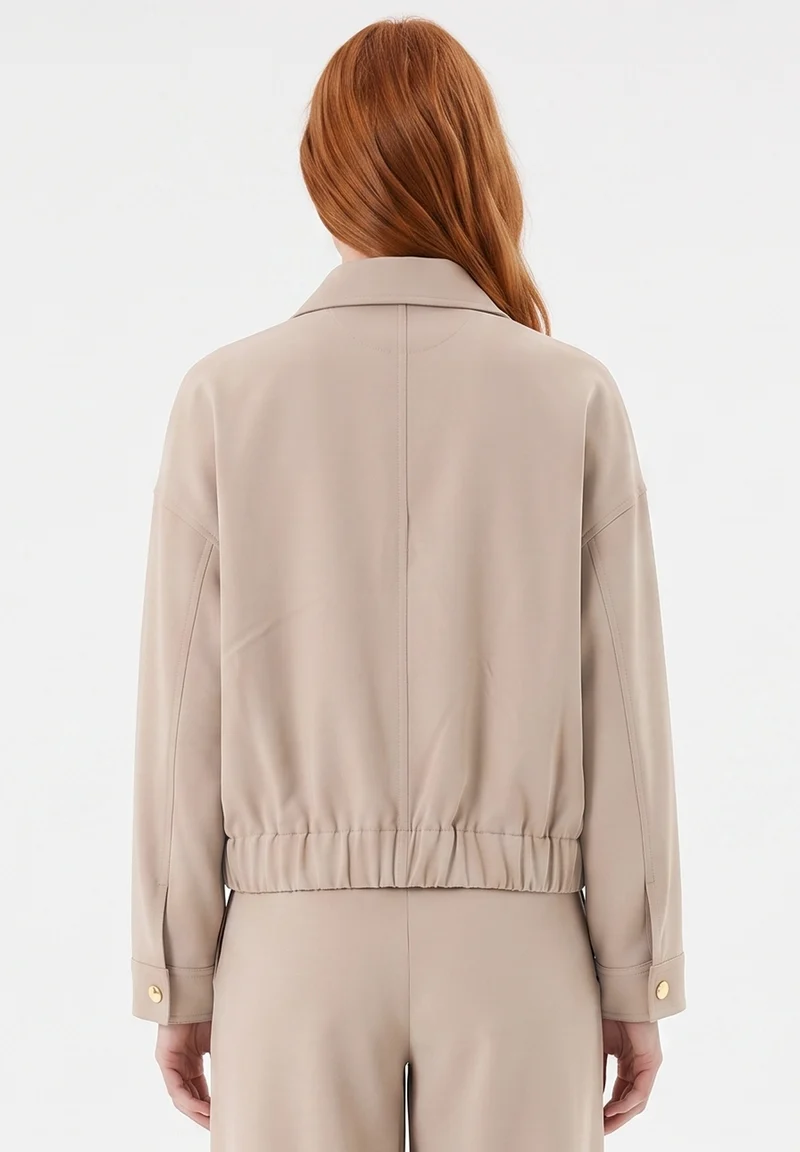 Jacke aus Bio-Baumwolle und ECOVERO™ Viskose