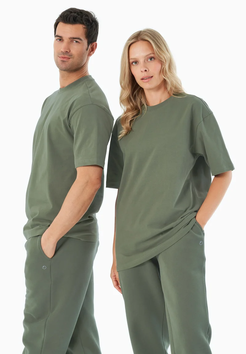 TUSSEM | Essentials Travel Unisex T-Shirt aus Bio-Baumwolle