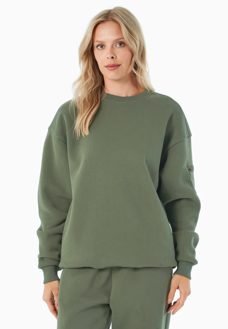 SAYLORR | Essentials Travel Unisex Sweatshirt aus Bio-Baumwolle und recyceltem Polyester