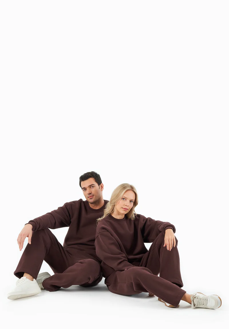 SAYLORR | Essentials Travel Unisex Sweatshirt aus Bio-Baumwolle und recyceltem Polyester