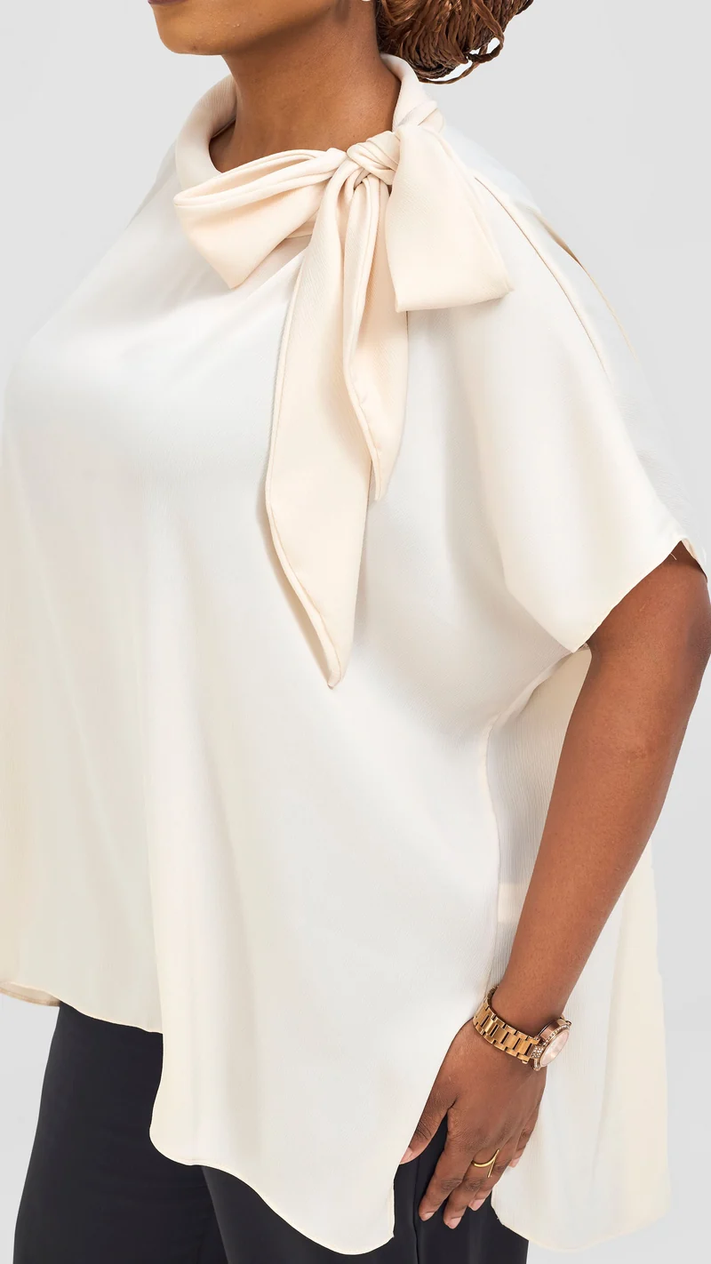 Vivo Takali Tunic Top in Textured Satin - Buttermilk