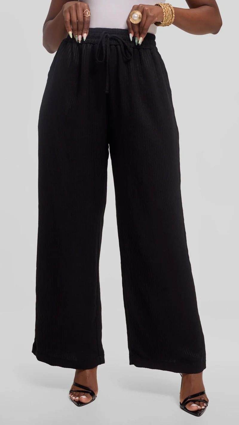 Vivo Drawstring Wide Leg Pants in Crepe - Black