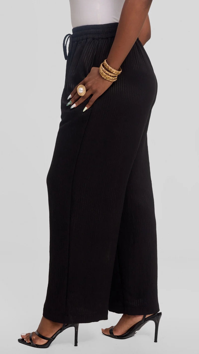 Vivo Drawstring Wide Leg Pants in Crepe - Black